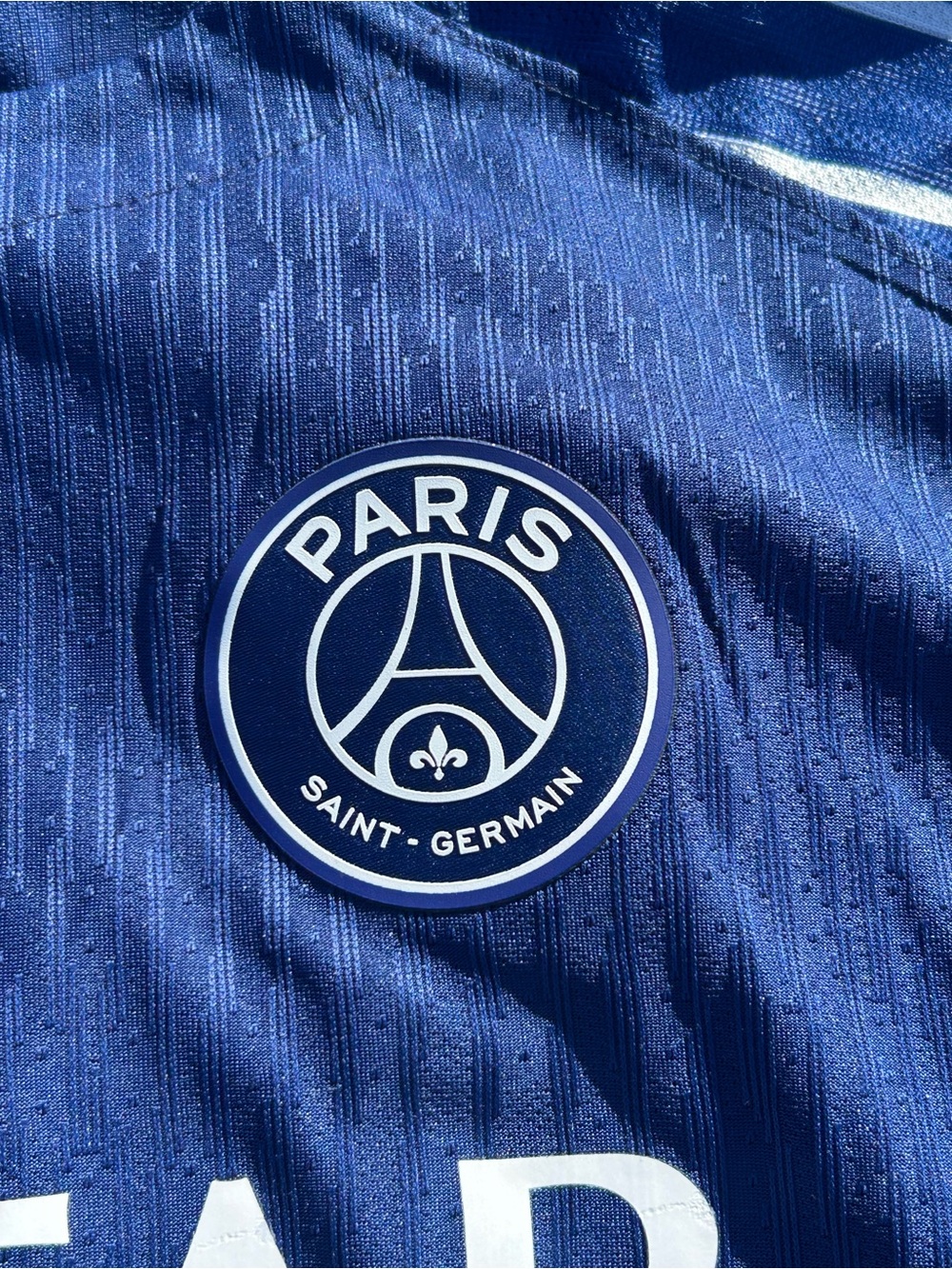 24/25 Long Sleeve Paris Saint-Germain Fourth Player Version Jersey (Large) - Picture 3 of 6